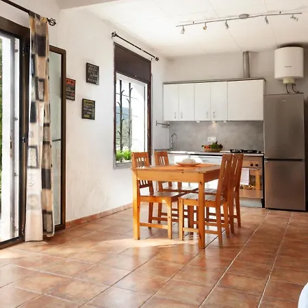 بيت للعطل Beautiful House In Tossa توسا ذي مار