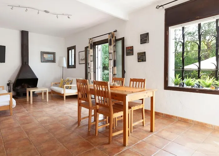 Lets Holidays Beautiful House In Tossa *